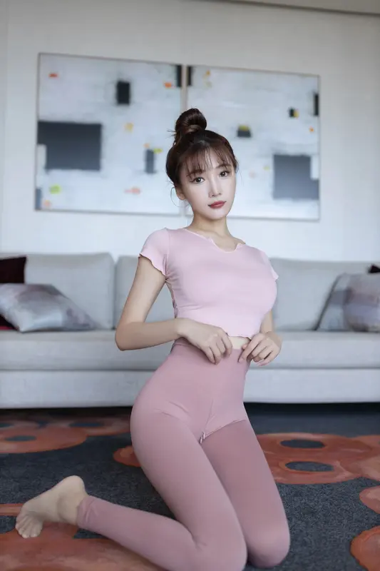 内购无水印 NO.7746 开档瑜伽裤 - 陆萱萱